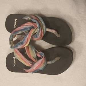 Women's sanuk sandals size 6